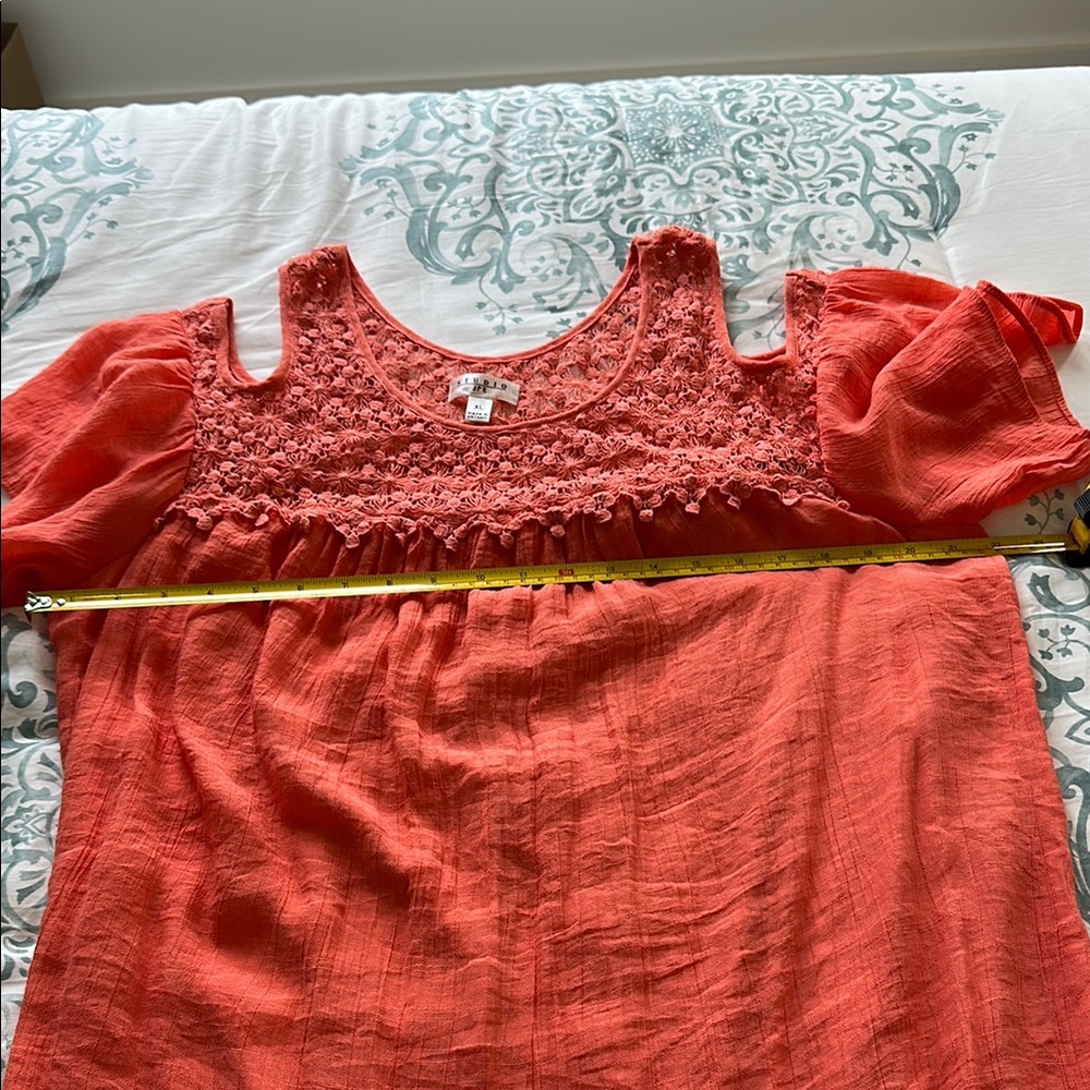 Elegant Coral Cold Shoulder Dress - Picture 10 of 12